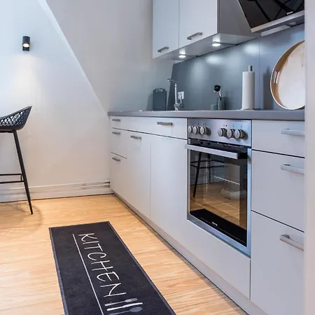 Fewo1846 - Flensburg68 - Komfortable Maisonettewohnung Fuer 6 Personen Mit Dachbalkon Im 4 Og Apartman