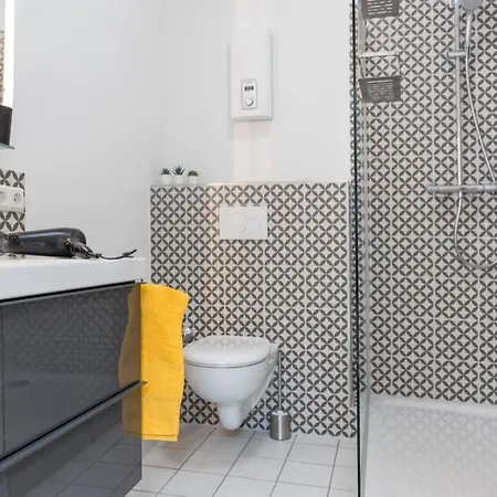 Apartament Fewo1846 - Flensburg68 - Komfortable Maisonettewohnung Fuer 6 Personen Mit Dachbalkon Im 4 Og Flensburg