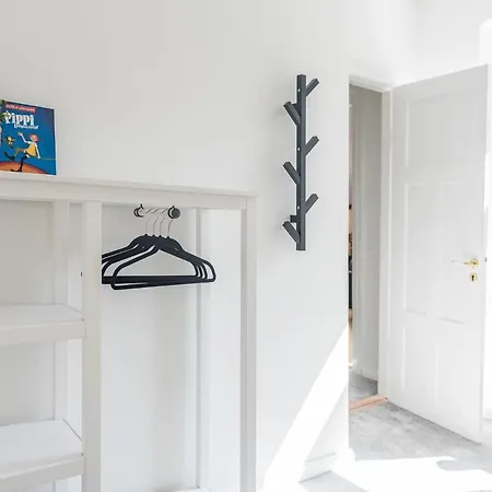 Fewo1846 - Flensburg68 - Komfortable Maisonettewohnung Fuer 6 Personen Mit Dachbalkon Im 4 Og