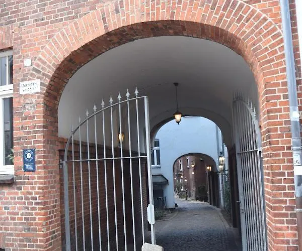 Fewo1846 - Flensburg68 - Komfortable Maisonettewohnung Fuer 6 Personen Mit Dachbalkon Im 4 Og Apartman *