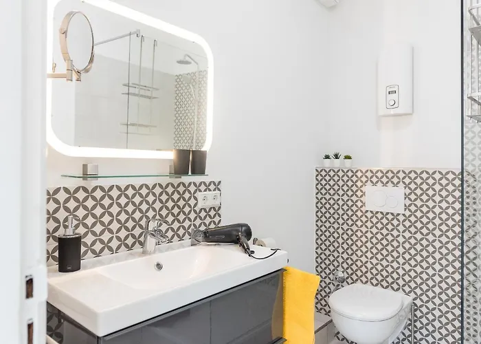 Fewo1846 - Flensburg68 - Komfortable Maisonettewohnung Fuer 6 Personen Mit Dachbalkon Im 4 Og