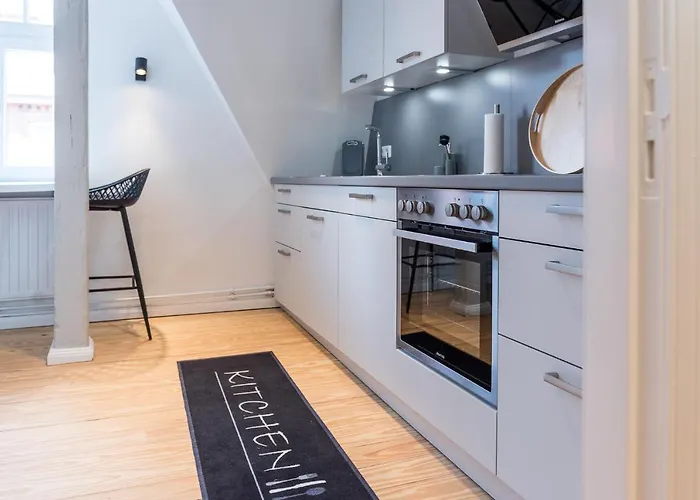 Fewo1846 - Flensburg68 - Komfortable Maisonettewohnung Fuer 6 Personen Mit Dachbalkon Im 4 Og Apartman