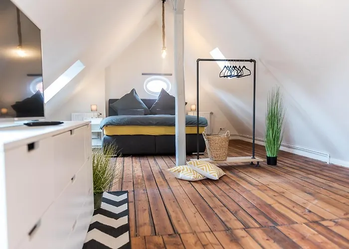 Apartman Fewo1846 - Flensburg68 - Komfortable Maisonettewohnung Fuer 6 Personen Mit Dachbalkon Im 4 Og *